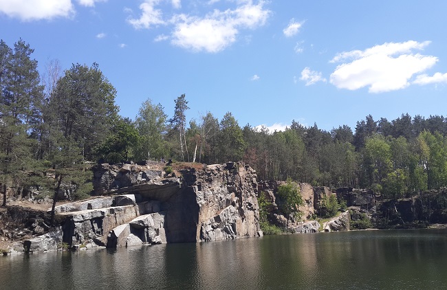 Вид на Коростышевский гранитныйканьон